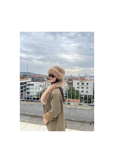 Mollycrush Kadın Suni Kürk Şapka Ve Atkı Seti Yumuşak Dokulu, Soğuk Havalar İçin Lüks & Şık Görünüm Camel Mollycrush Kadın Suni Kürk Şapka Ve Atkı Seti Yumuşak Dokulu, Soğuk Havalar İçin Lüks & Şık Görünüm Camel