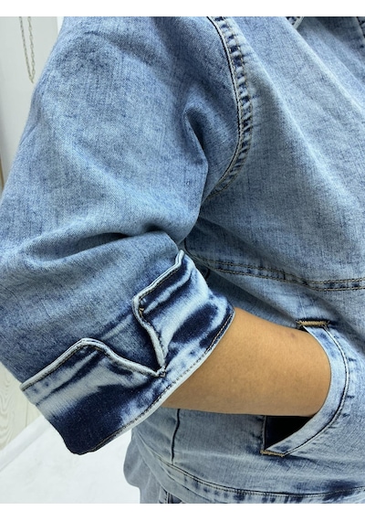 Trieste Büyük Beden Fermuarlı Lale Desenli Yıkamalı Denim Kapri Kol Kadın Ceket Mavi