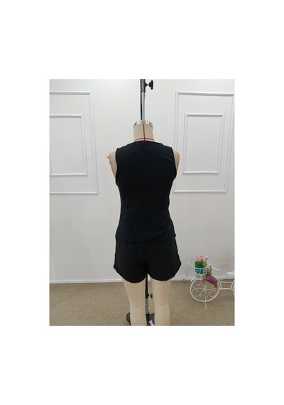 Butik İstanbul Kadın Askılı Önü Düğmeli Asimetrik Detaylı Bluz Ve Astarlı Short Ikili Takım Bej Butik İstanbul Kadın Askılı Önü Düğmeli Asimetrik Detaylı Bluz Ve Astarlı Short Ikili Takım Bej