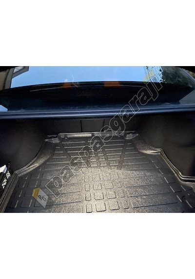 Mercedes C Serisi (W206) Sedan 2021+ Bagaj Havuzu