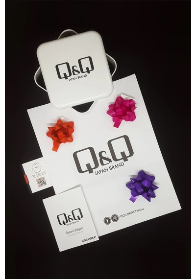Q&q Qcg51414 Rose Gümüş Rakamlı Modern Kare Kadın Kol Saati