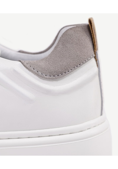 Yargıcı Silikon Kabartmanlı Deri Bağlı Sneakers Beyaz