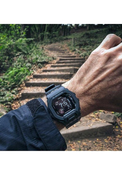 Casio Gbd-200uu-1dr Gshock Erkek Kol Saati Çok Renkli