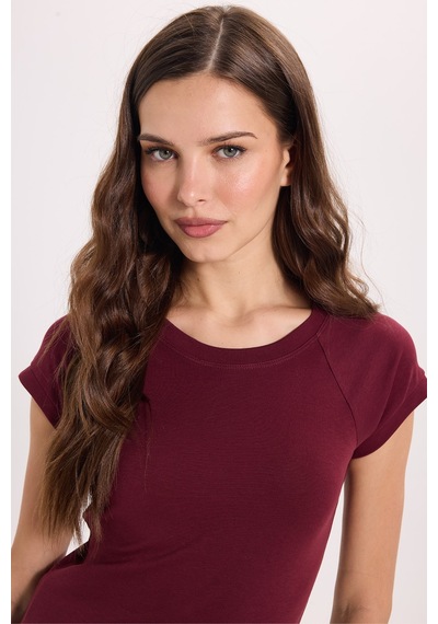 Tudors Kadın Slim Fit Dar Kesim Bisiklet Yaka Reglan Kol %100 Pamuk Bordo Tişört Bluz-51067