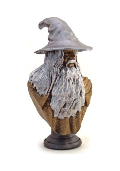 Büro Ev Ofis Dekoru İçin Mini Polyester Şapkalı Gandalf Biblosu