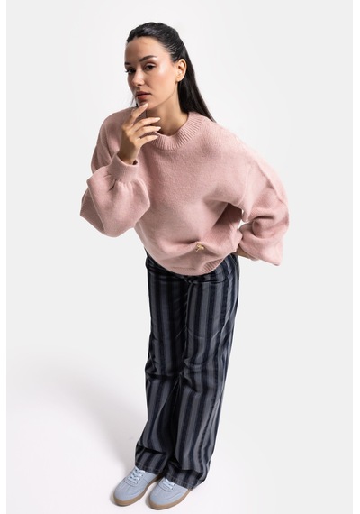 Kadın Pembe W6-98 Oversize Aksesuar Detaylı Tasarım Triko Kazak