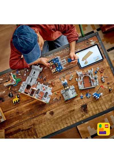 LEGO® Creator 3'ü 1 Arada Orta Çağ Atlı Şövalye Kalesi 31168 - 9 Yaş ve Üzeri Çocuklar için Yaratıcı Oyuncak Yapım Seti (1371 Pr)