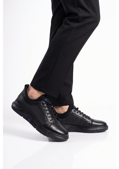 Komcero Kauçuk Tabanlı Bağcıklı Sneaker Siyah Hakiki Deri Erkek Casual Ayakkabı Hz0795-510