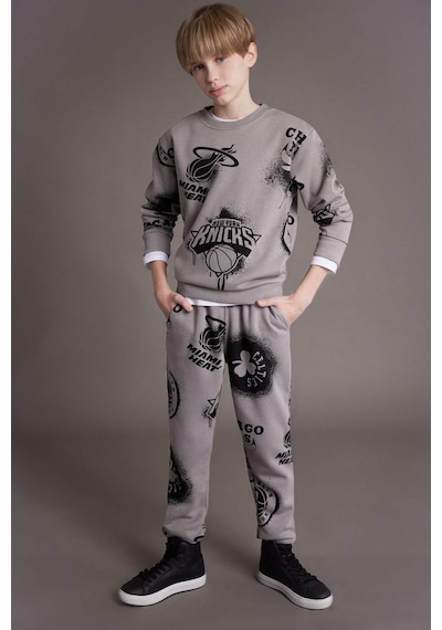 DeFacto Erkek Çocuk NBA Current Teams Bisiklet Yaka Sweatshirt Y4130A624WNGR323 DeFacto Erkek Çocuk NBA Current Teams Bisiklet Yaka Sweatshirt Y4130A624WNGR323