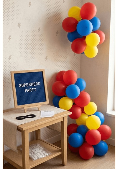 Süper Kahraman Doğum Günü Süsleme Classic Set Koyu Mavi Keçe Yazı Panosu Standlı Balon Zincirli Tüm Yaşlar