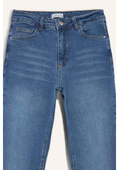 DeFacto Crop Flare Fit Yüksek Bel Bilek Boy Jean Yıkamalı Pantolon E8018AX25SMNM28