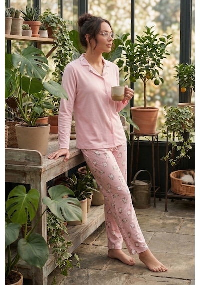 Lela Desenli Regular Fit Apaş Yaka Beli Lastikli Bol Paça Bayan Pijama Takımı 65714300 Açık Pembe Lela Desenli Regular Fit Apaş Yaka Beli Lastikli Bol Paça Bayan Pijama Takımı 65714300 Açık Pembe