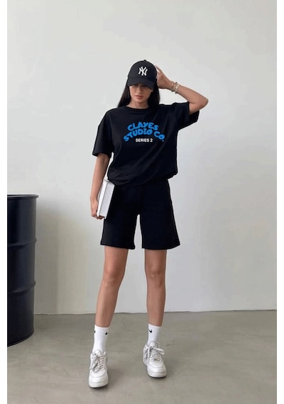 Studio Co. T-shirt Şort - Siyah Alt Üst Kombin Şort Tişört Takım Baskılı Oversize Bisiklet Yaka Siyah Studio Co. T-shirt Şort - Siyah Alt Üst Kombin Şort Tişört Takım Baskılı Oversize Bisiklet Yaka Siyah