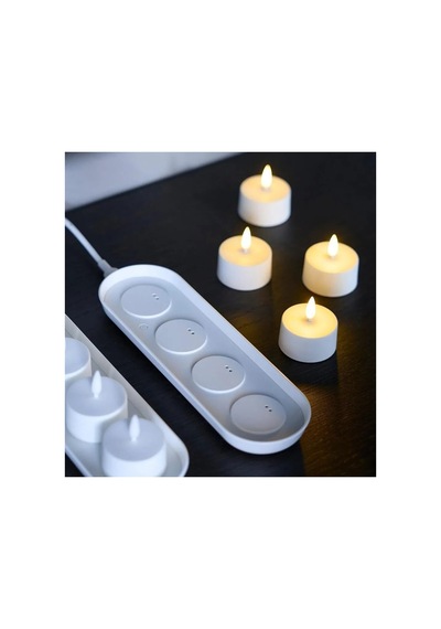 Skatgas 4 Adet Led'li Tealight Mum + Şarj Tepsili Dekoratif Şarj Edilebilir Led Işık Mum I.k:e.a Beyaz Beyaz