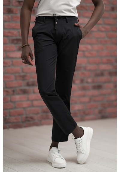 Paul Martin Regular Fit Likralı Paraşüt Kumaş Beli İplikli Ve Lastikli Jogger Pantolon Siyah Paul Martin Regular Fit Likralı Paraşüt Kumaş Beli İplikli Ve Lastikli Jogger Pantolon Siyah