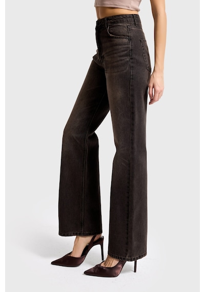 Itsbasic Kadın Koyu Kot Rengi Doris 2s6-62 Straight Fit Yüksek Bel %100 Koton Denim Jean Itsbasic Kadın Koyu Kot Rengi Doris 2s6-62 Straight Fit Yüksek Bel %100 Koton Denim Jean