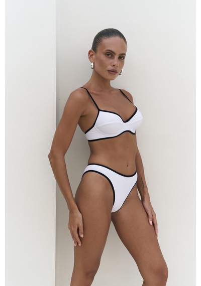 Mai Collection Mai Studios Co. Laili Kontrast Şerit Detaylı Beyaz Bikini Üstü Beyaz
