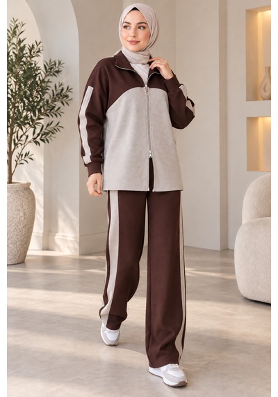 Stilkusagi Kahverengi Bloklu Fermuarlı Hırka Pantolonlu Triko Takım Oversize Tesettür Stilkusagi Kahverengi Bloklu Fermuarlı Hırka Pantolonlu Triko Takım Oversize Tesettür