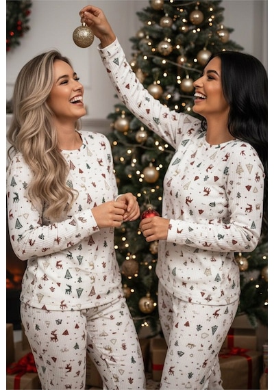 Siyah İnci Yumuşak Tuşe Kışlık Fitilli Pamuklu Örme Pijama Takım 7956 Ekru Yılbaşı Desen
