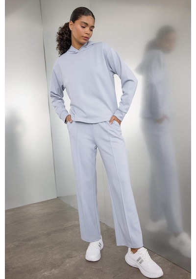 DeFactoFit Sporcu Jogger İnce Eşofman Altı Basic Düz Standart Fit Geniş Paça Skuba Dalgıç Kumaş A5628AX24AUBE748