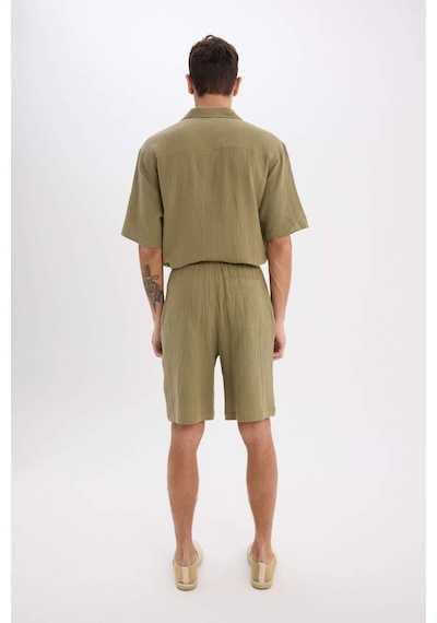 DeFacto %100 Pamuk Relax Fit Müslin Cepli Basic Düz Bermuda Şort C7589AX25SMKH436