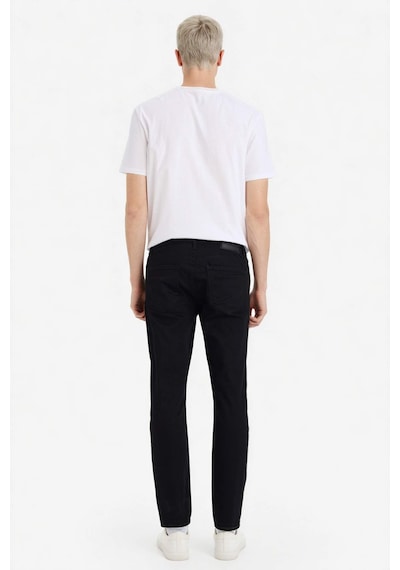 Defacto Pedro Slim Fit Dar Kalıp Normal Bel Dar Paça Jean Pantolon S2711az26spnm40 Siyah-nm40