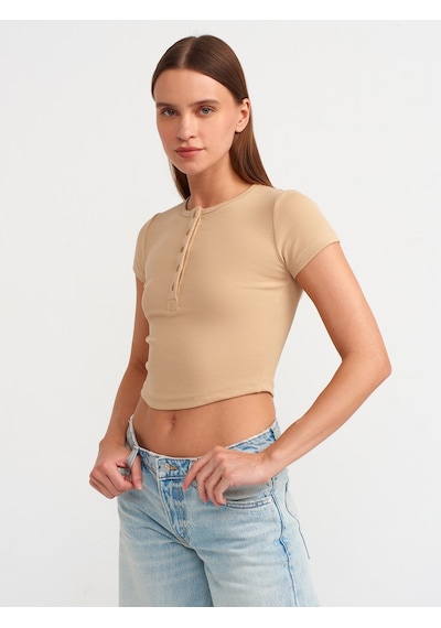Dilvin Kadın Düğme Detaylı Crop T-shirt - 101a30938 001