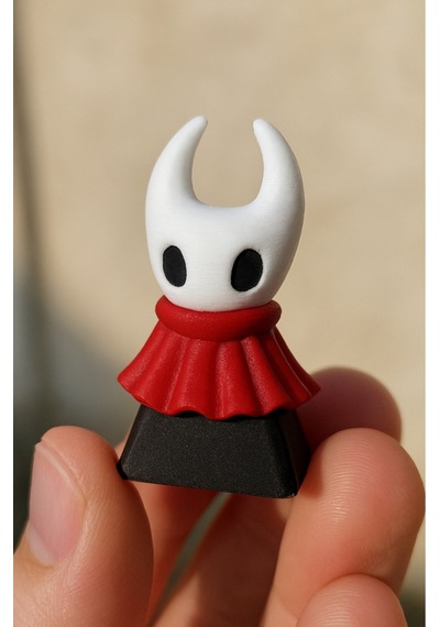 2 Adet Hollow Knight Hornet Kırmızı Pelerinli Savaşçı Böcek Karakteri Figürlü Özel Mekanik Klavye Tuşu
