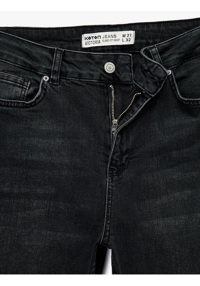 Koton Yüksek Bel Dar Kalıp Düğmeli Cepli İspanyol Paça Crop Jean Pantolon - Flare Jeans Siyah 7wal40010md Koton Yüksek Bel Dar Kalıp Düğmeli Cepli İspanyol Paça Crop Jean Pantolon - Flare Jeans Siyah 7wal40010md