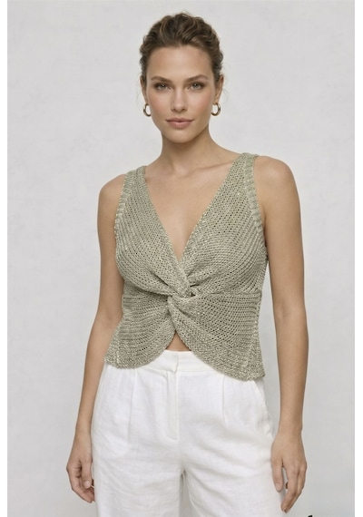 Neden Tekstil Twist Knot Detaylı Premium Kadın Triko Bluz V Yaka Örgü Dokulu Şık Crop Tasarım - Küf Yeşili