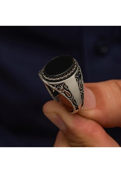 Siyah Oval Oniks Taşlı 925 Gümüş Yüzük Beyaz