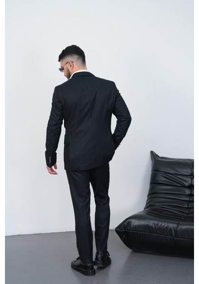 Dupont Classics Dupont Slim Fit Sivri Yaka 6 Drop Çift Yırtmaç Çizgili Viskon Kruvaze Erkek Takım Elbise Koyu Lacivert Dupont Classics Dupont Slim Fit Sivri Yaka 6 Drop Çift Yırtmaç Çizgili Viskon Kruvaze Erkek Takım Elbise Koyu Lacivert