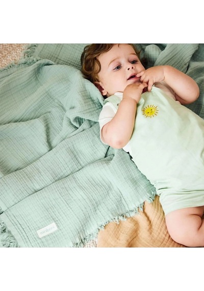 4 Katlı Yumuşak ve Hafif Müslin Bebek Battaniyesi Mint