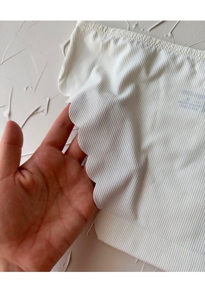 Mikro Lazer Kaşkorse Fitilli Kumaş Normal Bel Dikişsiz Slip/külot Ekru