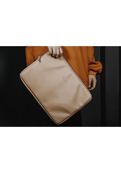 Laptop Kılıfı Suni Deri Iç Ölçüleri: 27x37 Cm Somon