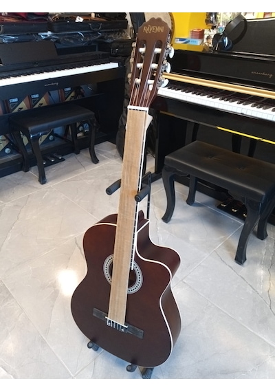Ravenni Rcg-120 4/4 Klasik Gitar Tam Boy Kesik Kasa Kılıf+penaseti+kapo Hediyeli Kahverengi