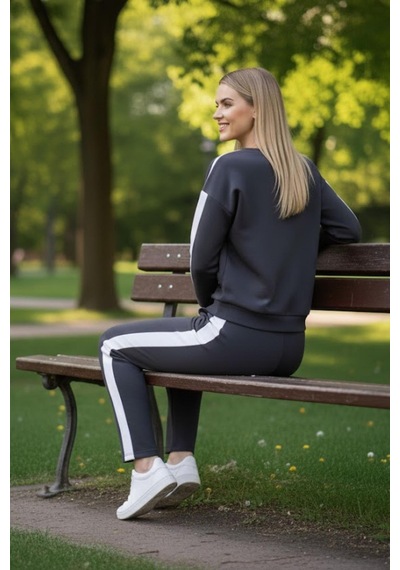dikarei Gd Goldoremi 040 Modal Kadın Şerit Detaylı Kolları Manşetli Bol Kesim Eşofman Takım Füme dikarei Gd Goldoremi 040 Modal Kadın Şerit Detaylı Kolları Manşetli Bol Kesim Eşofman Takım Füme