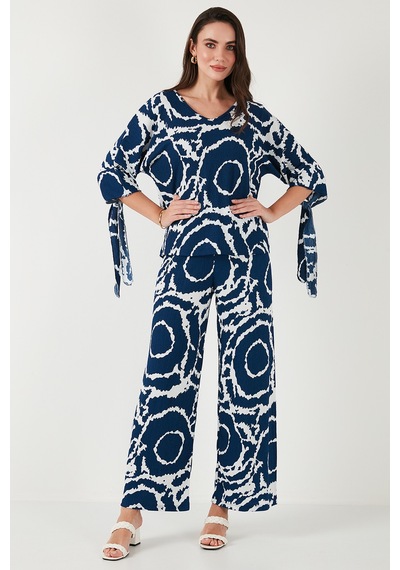 Lela Desenli Regular Fit Truvakar Kol V Yaka Alt-Üst Bayan Takım 5865357 Lacivert