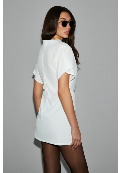 Grimelange Maxıne Kadın Omuz Ve Bel Kısımlarında Pile Detaylı Dik Yaka Fermuarlı Kısa Kollu Mini Bey Beyaz Grimelange Maxıne Kadın Omuz Ve Bel Kısımlarında Pile Detaylı Dik Yaka Fermuarlı Kısa Kollu Mini Bey Beyaz