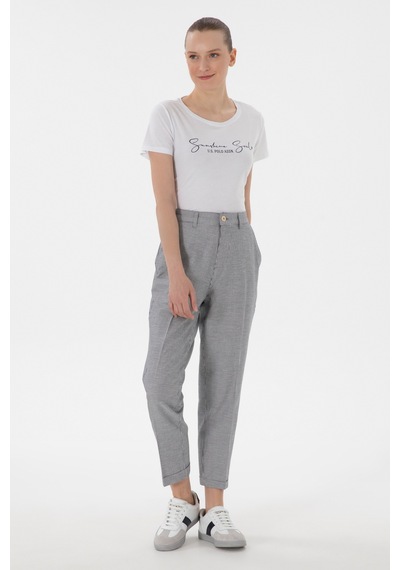 U.S. Polo Assn. Kadın Lacivert Çizgili Keten Karışımlı Carrot Fit Kanvas Pantolon 50309090-VR033 U.S. Polo Assn. Kadın Lacivert Çizgili Keten Karışımlı Carrot Fit Kanvas Pantolon 50309090-VR033