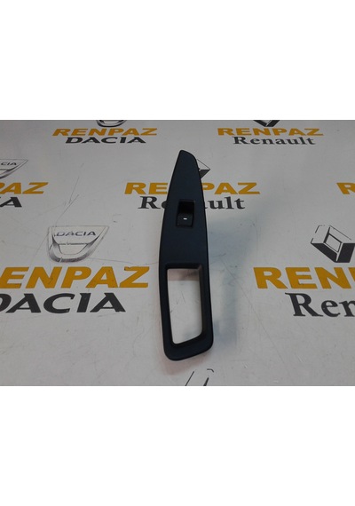 Hyundai İ20 Sağ Arka Cam Düğmesi Çerçeveli 93580-C7020 299131725