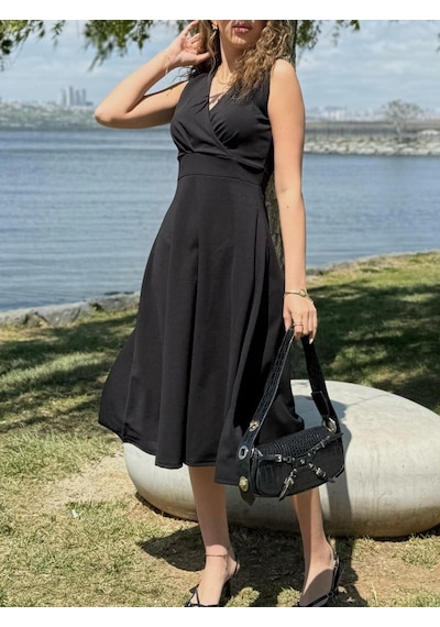 Efnaz Style Kadın Ithal Krep Kumaş Kruvaze Yaka Eteği Kloş Kolsuz Mini Elbise Siyah