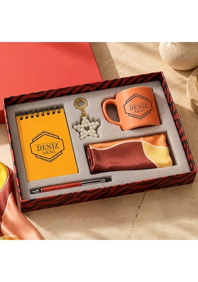 Bk Gift Kişiye Özel İsimli Not Defteri & Kupa Bardak & Yıldız Anahtarlık & Kalem & Fular - Hediye Kutulu Set-3 Gümüş