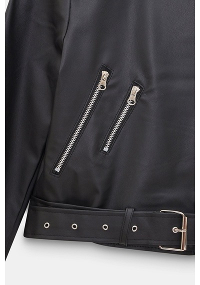 Sââde Kadın Relax Fit Gömlek Yaka Kemerli Cepli Suni Deri Biker Crop Ceket - Fermuar Detaylı Siyah Sââde Kadın Relax Fit Gömlek Yaka Kemerli Cepli Suni Deri Biker Crop Ceket - Fermuar Detaylı Siyah