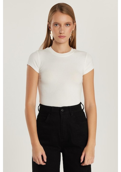 Tudors Kadın Slim Fit Dar Kesim Bisiklet Yaka Viskon Kumaş Ultra Soft Beyaz Tişört-34853 Beyaz