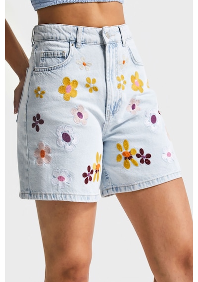 it's basic Kadın Ice Kot Rengi 3s5-3 Renkli Çiçek Nakışlı Midi Boy Rahat Kesim %100 Koton Tasarım Denim Şort Ice Rengi