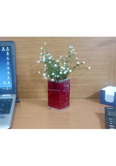 Vazoda Çiçek Dekoratif Beyaz Yapay Çiçek Vazo Dahil Kalpli 7 x 7 x 17 CM