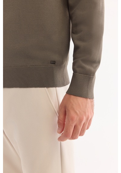 Avva Erkek Haki Dik Yaka Fermuarlı Rayon Tüylenmeyen Triko Regular Fit Kazak A52y5021