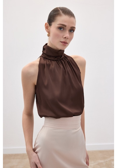 Sateen Boğazlı Kolsuz Bluz - Kahve-136541 Kahve