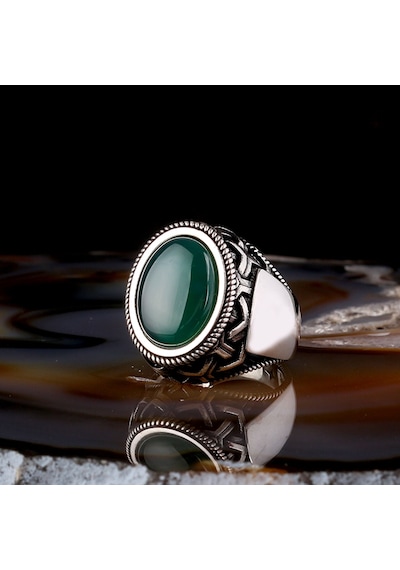 Yeşil Akik Taşlı Oval Model 925 Ayar Gümüş Erkek Yüzük